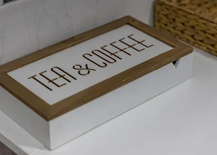 En La Entrada Del Barrio Antiguo