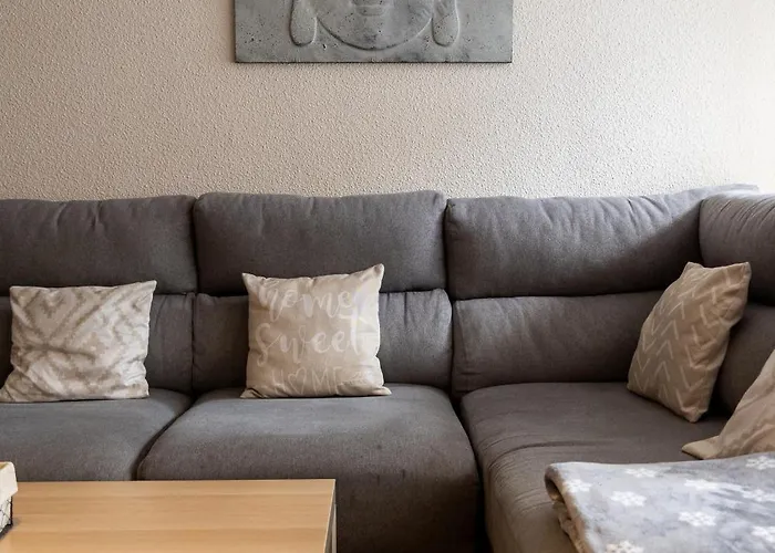 En La Entrada Del Barrio Antiguo