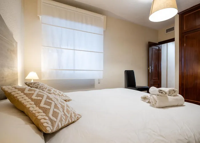 En La Entrada Del Barrio Antiguo