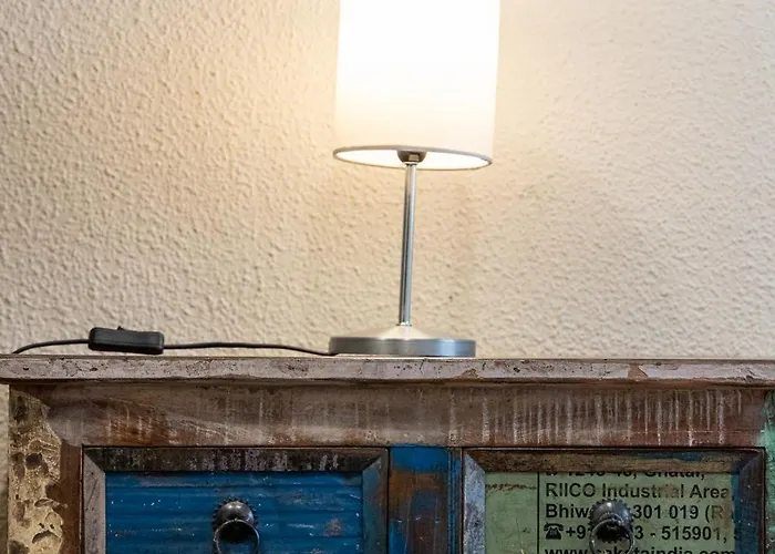 En La Entrada Del Barrio Antiguo