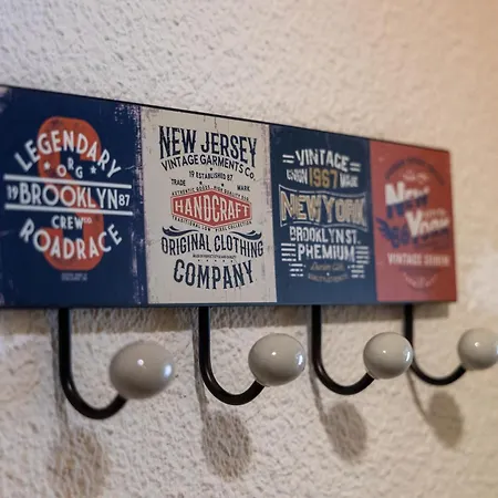 En La Entrada Del Barrio Antiguo * Córdoba